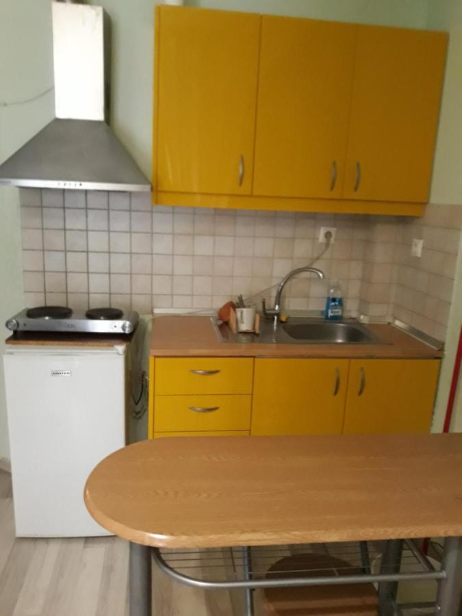 Homy Cozy Studio Towards The Centre Tesalonika Bagian luar foto